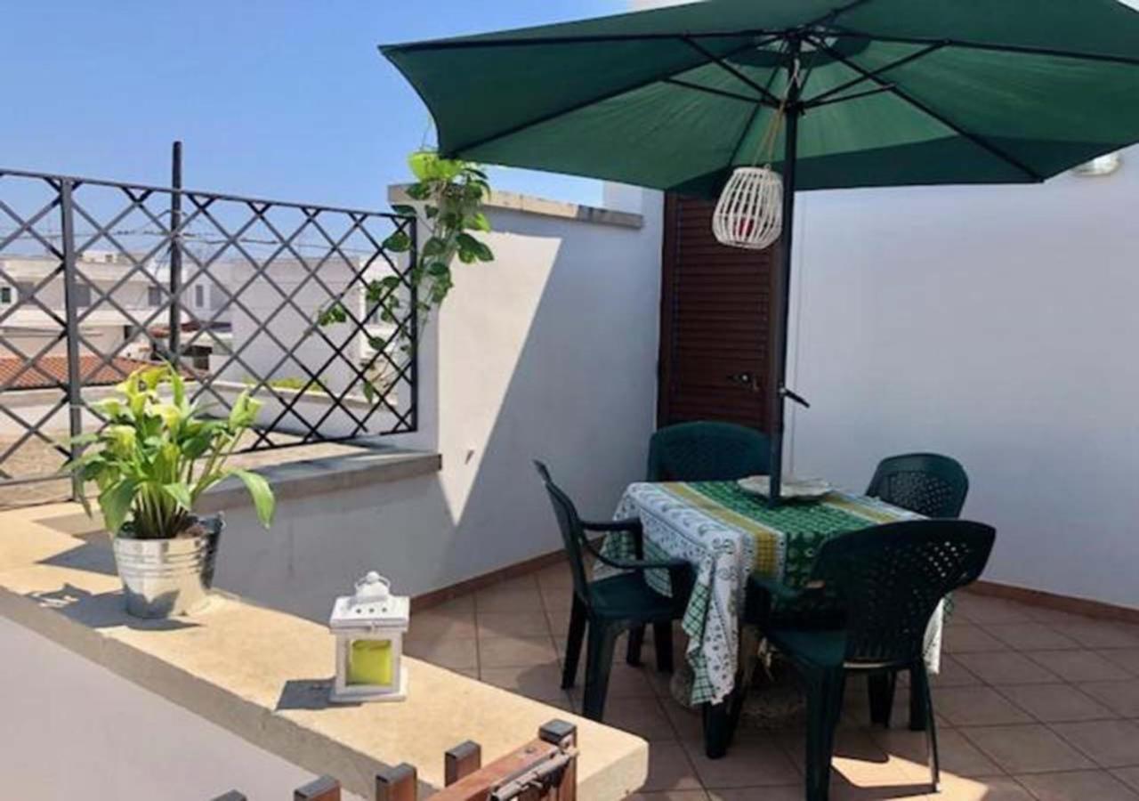 Odegos Appartamento Matilda Roca Buitenkant foto