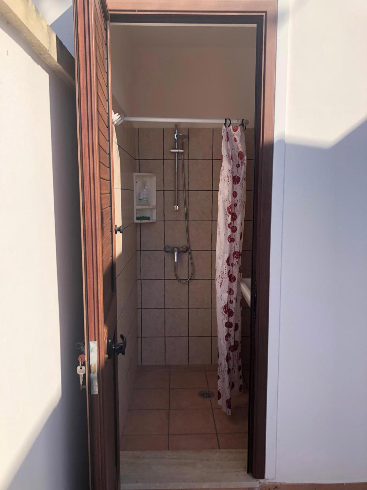 Odegos Appartamento Matilda Roca Buitenkant foto